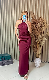 Boyun Çapraz Yırtmaçlı Bordo Elbise – Full Likralı Şık Tasarım