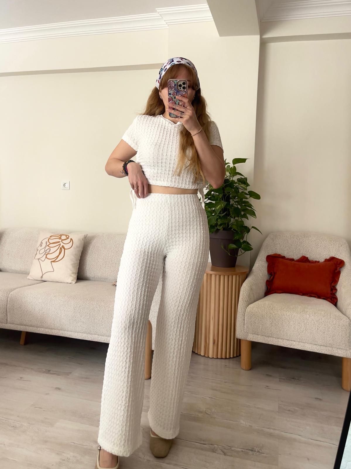 Beyaz Alt Üst Takım - 102