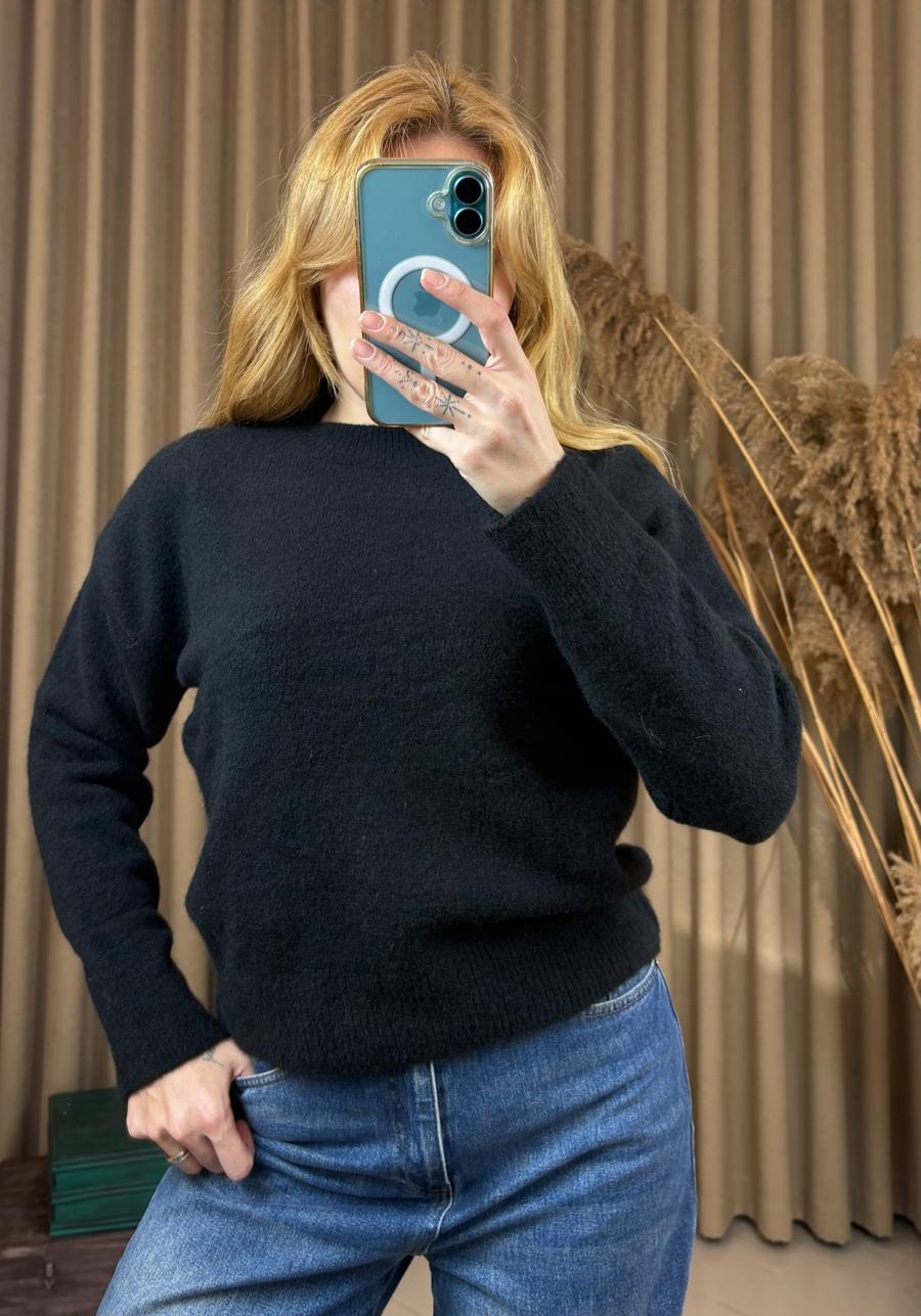 BISIKLET YAKA YUMUSAK DOKULU BASİC TRIKO KAZAK SİYAH